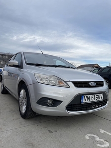 Vand/ schimb Ford Focus 2010~ model Titanium Focsani