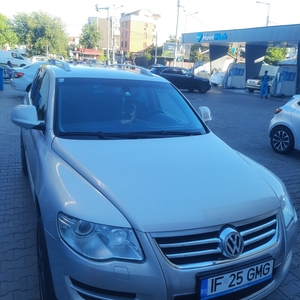 Vand Vw Tuareg 2.5 an 2008 Ilfov Voluntari