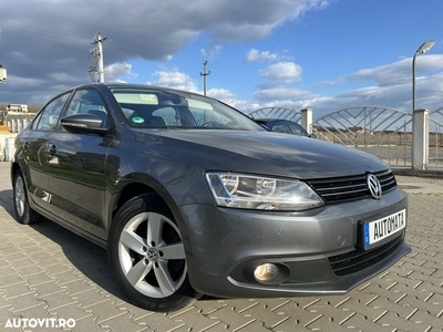 Volkswagen Jetta 1.6 TDI DSG Comfortline