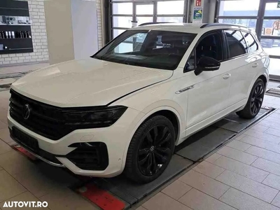 Volkswagen Touareg 3.0 V6 TDI 4Motion DPF Automatik R-Line