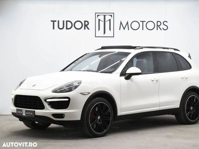 Porsche Cayenne Turbo V8 4.8L Aut.