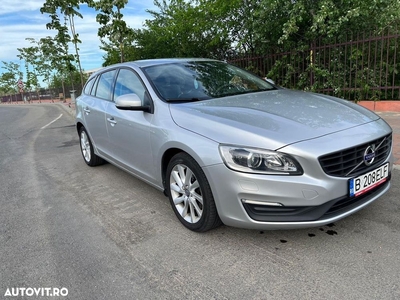 Volvo V60 D3 Geartronic Momentum