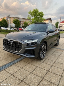 Audi Q8 55 TFSI quattro tiptronic