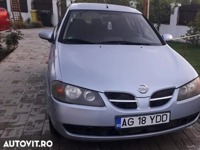 Nissan Almera