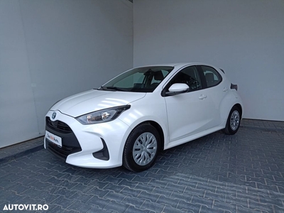 Toyota Yaris 1.5 VVT-i HSD Active