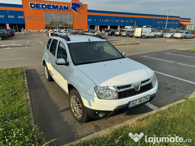 Dacia Duster masina