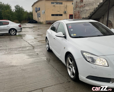 Opel insignia /2.0/2011/ Full