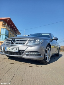 Mercedes-Benz C 200 CGI BlueEFFICIENCY