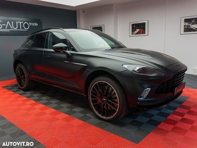 Aston Martin DBX Standard