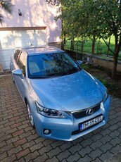 Lexus CT200h Luxury