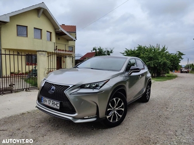 Lexus Seria NX 300h AWD F Sport