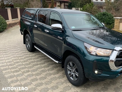 Toyota Hilux 2.4D 150CP 4x4 Double Cab 6MT Style