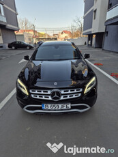 Mercedes GLA 180