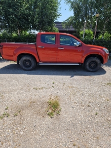 Isuzu D max. An 2017.tva inclus în preț Codlea