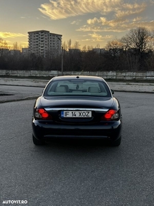 Jaguar X-Type 2.0 TD Luxury Saloon