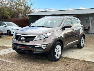 Kia Sportage 4x4 - 2.0 Benzina - Xenon - Rate TBI Ploiesti