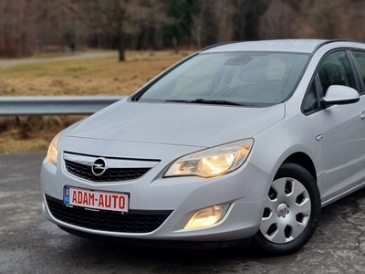 Opel Astra J 1.3 cdti Enjoy RATE GARANTIE Brasov
