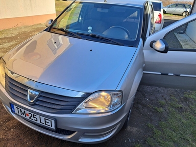 Vand Dacia Logan 1.2 benzina și gpl cu ecusoane uber/bolt valabile Timisoara