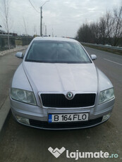 Skoda Octavia masina