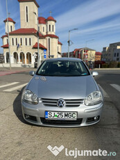 VW Golf 5 cu distribuția schimbată recent