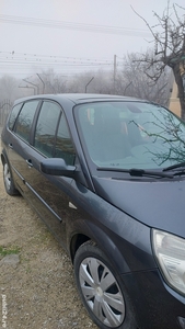 Vând Renault Megane Scenic