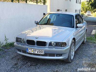 BMW E38 725