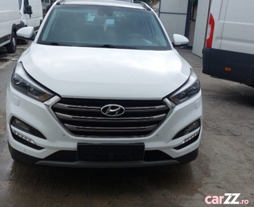 Hyundai Tucson 2.0 CRDI 4WD 6AT Luxury+