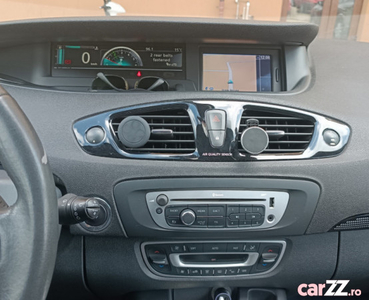 Liciteaza-Renault Scenic 2012