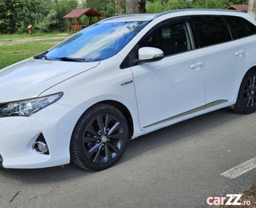 Liciteaza-Toyota Auris Touring Sports 2014