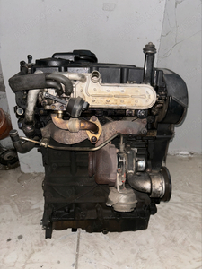 Motor defect golf 5 2.0 tdi BKD