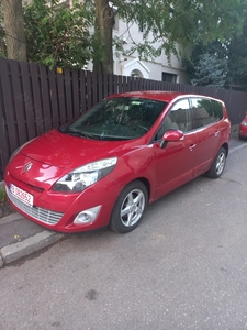 Renault scenic 2011 1.9d 6+1 bosse edițion