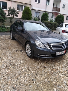 Vand schimb cu 8+1E220 din 2011 automatic 2.2 de 170caii preț 7600 accept orice test autorizat