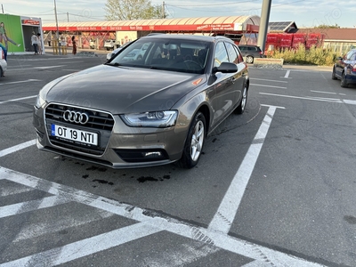 Vand urgent Audi a4 2013 2.0 TDI