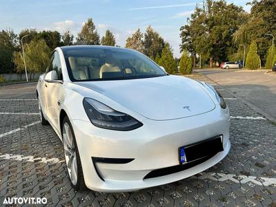 Tesla Model 3 Langstreckenbatterie Allradantrieb Dual Motor Performance