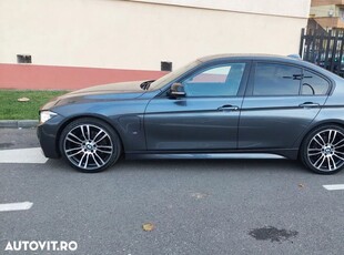 BMW Seria 3 330e Aut. Sport Line