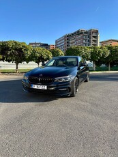 BMW Seria 5 530d xDrive AT