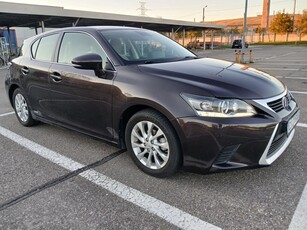 Lexus CT 200h