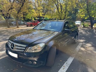 Mercedes-Benz C 220 T CDI DPF (BlueEFFICIENCY) 7G-TRONIC