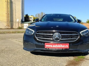 Mercedes-Benz E 220 d T 9G-TRONIC