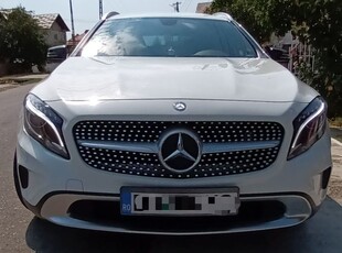 Mercedes-Benz GLA 200 (CDI) d 4Matic 7G-DCT