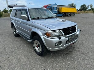 Mitsubishi Pajero Sport 2.5 TD Intense Piele +