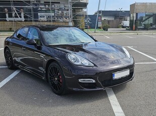 Porsche Panamera Turbo PDK