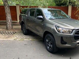 Toyota Hilux 2.4D 150CP 4x4 Double Cab 6MT Style