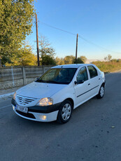 Vand dacia logan benzina