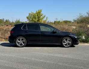 Volkswagen Golf 1.5 eTSI ACT DSG MHEV R-Line