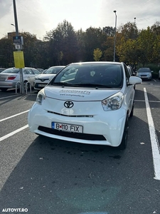 Toyota iQ 1.0 VVT-i