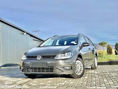 Volkswagen Golf 1.6 TDI SCR DSG Trendline