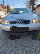 Audi A3 1.6 2002 benzina