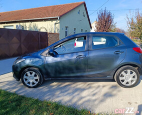 Mazda 2 an 2008 benzina 1.3 klima distribuție lanț