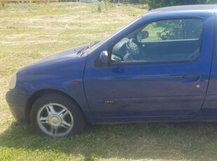 Renault Clio 2 masina